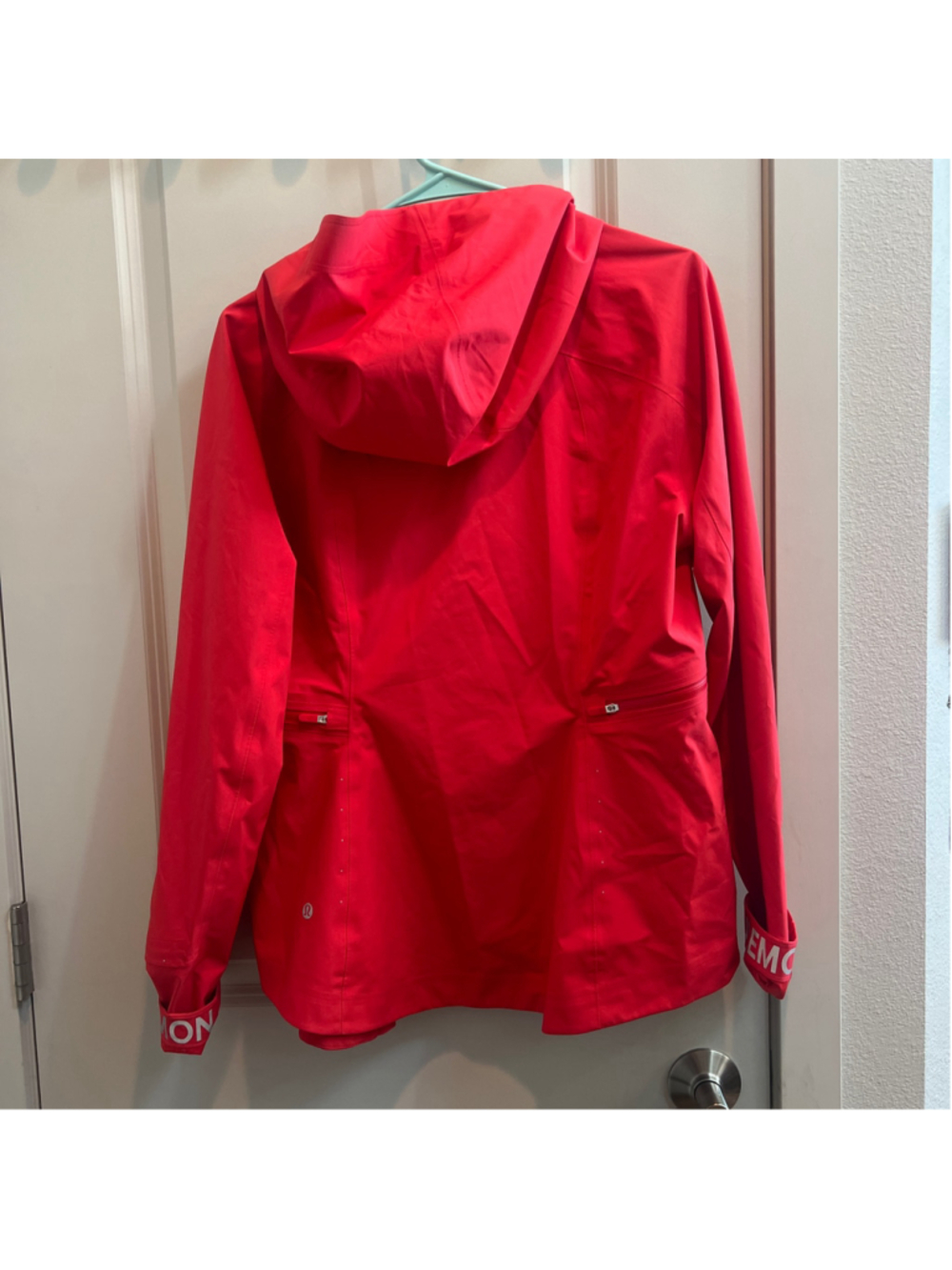 Lululemon Break a Trail Jacket
Grenadine Red size 8 - Picture 4 of 7